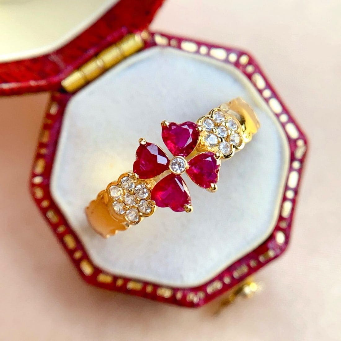 14k Gold 1.00 Ct Natural Ruby & Sapphire Ring: Ref:231068216 // gold content:14k gold // ring size:7. 25us // // main gemstone:ruby // shape:heart // carat weight:1. 00ct // color:red // treatment:natural // // adjacent gemstone 2 : sapphire //