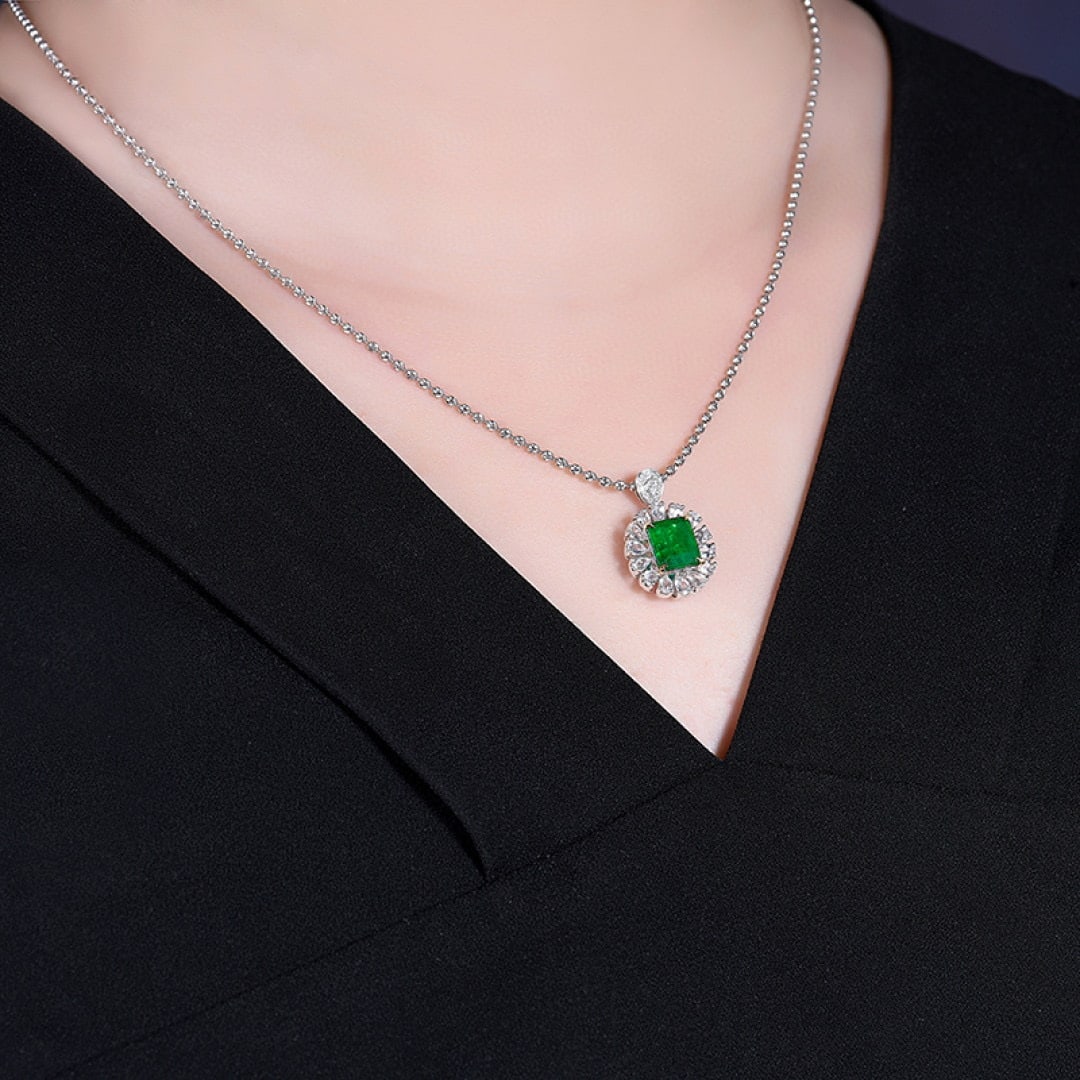 14k Gold 1.76 Ctw Vivid Green Natural Emerald & Diamond Pendant( Without Chain ) - 7