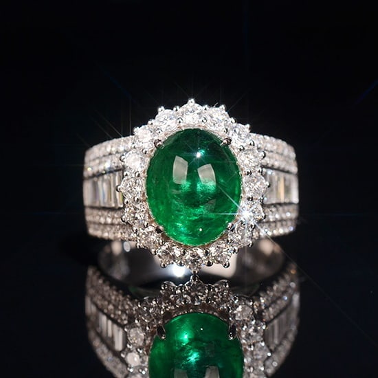 14k Gold 5.19 Ctw Vivid Green Natural Emerald & Diamond Ring: Ref:231068258 // gold content:14k gold // ring size:7. 25us // // main gemstone:emerald // shape:oval // carat weight:3. 61ct // color:vivid green // treatment:natural // // adjacent gemstone 2 :