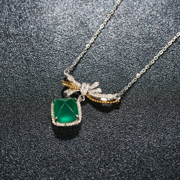 14k Gold 2.65 Ctw Vivid Green Natural Emerald & Diamond Necklace - 3