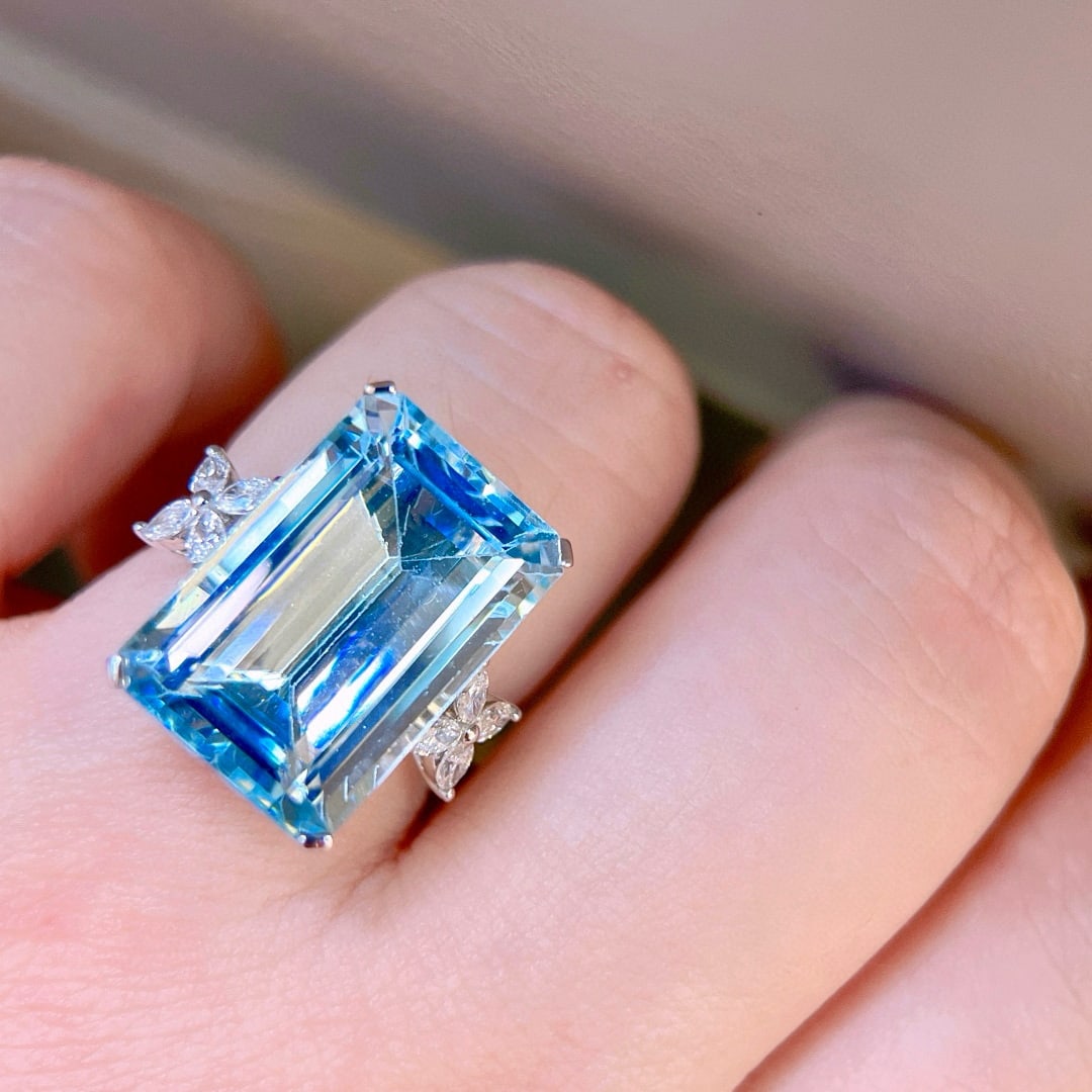 14k Gold 11.76 Ctw Natural Aquamarine & Diamond Ring - 6