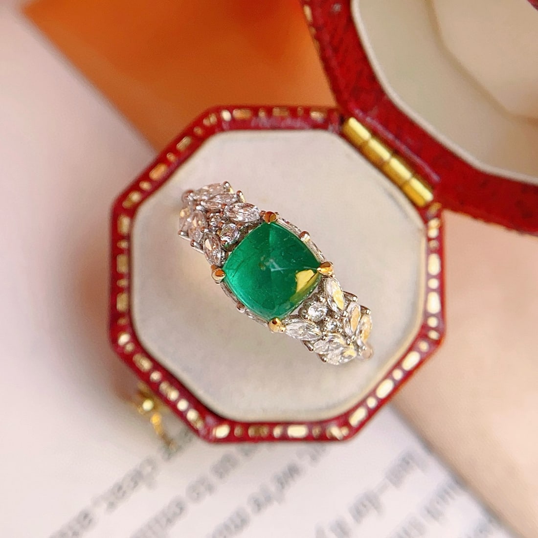14k Gold 1.50 Ct Vivid Green Natural Emerald & Diamond Ring: Ref:231068409 // gold content:14k gold // ring size:7. 25us // // main gemstone:emerald // shape:sugar-loaf // carat weight:1. 50ct // color:vivid green // treatment:natural // // adjacent gemstone 2