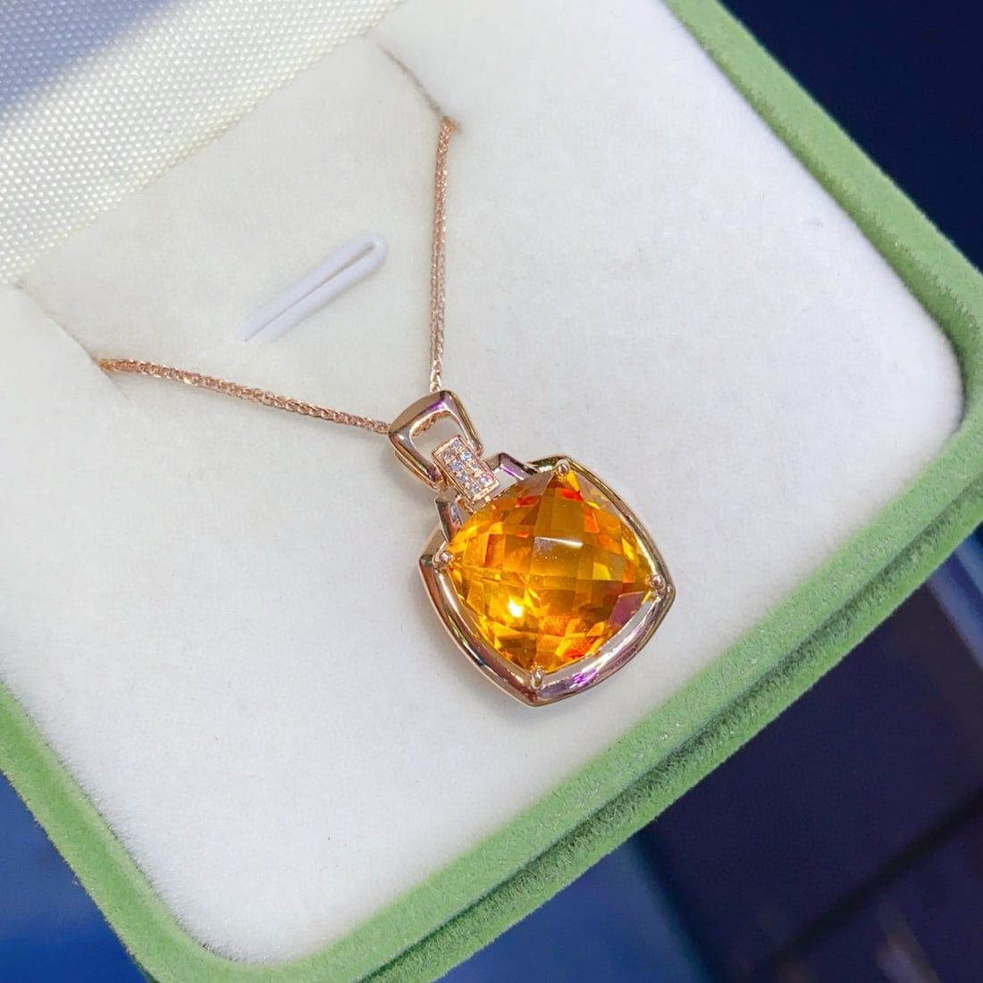 14k Gold 7.15 Ct Natural Citrine & Diamond Pendant( Without Chain ): Ref:231068425 // gold content:14k gold // main gemstone:citrine // shape:cushion // carat weight:7. 15ct // color:yellow // treatment:natural // // adjacent gemstone 2 : diamond // number of stones:8