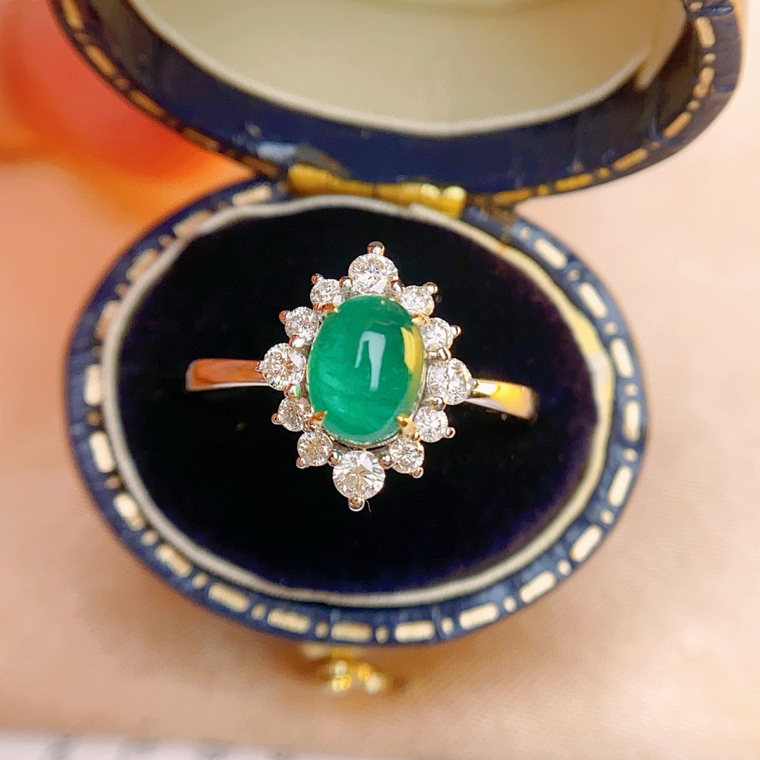 14k Gold 1.00 Ct Natural Emerald & Diamond Ring - 3