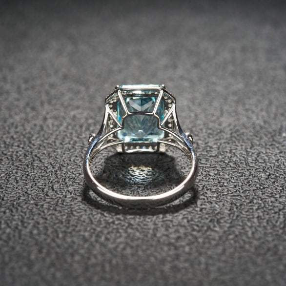 14k Gold 3.92 Ct Natural Aquamarine & Diamond Ring - 5