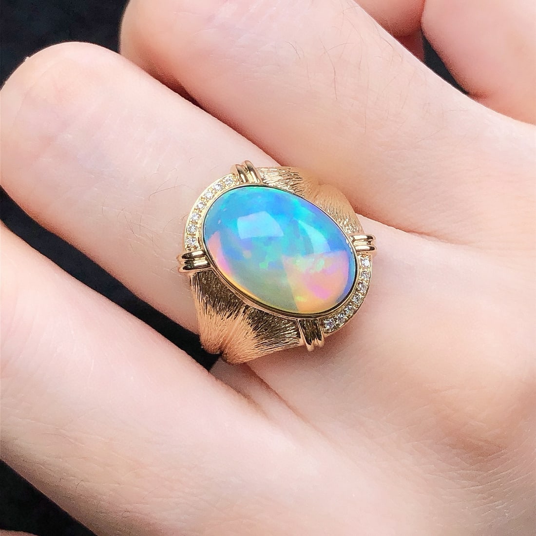 14k Gold 4.73 Ctw Natural Opal & Diamond Ring - 7