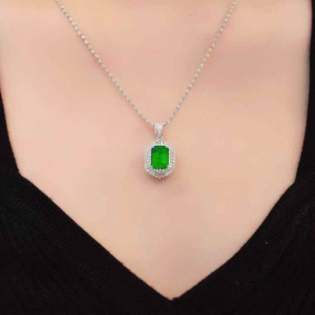 14k Gold 2.75 Ctw Vivid Green Natural Emerald & Diamond Pendant( Without Chain ) - 5