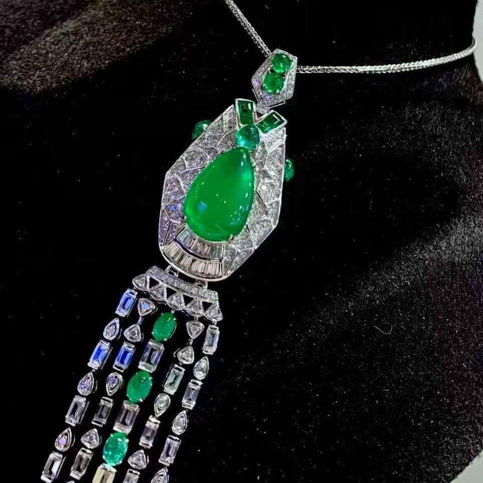 14k Gold 3.6 Ct Vivid Green Natural Emerald & Diamond Pendant( Without Chain ) - 2