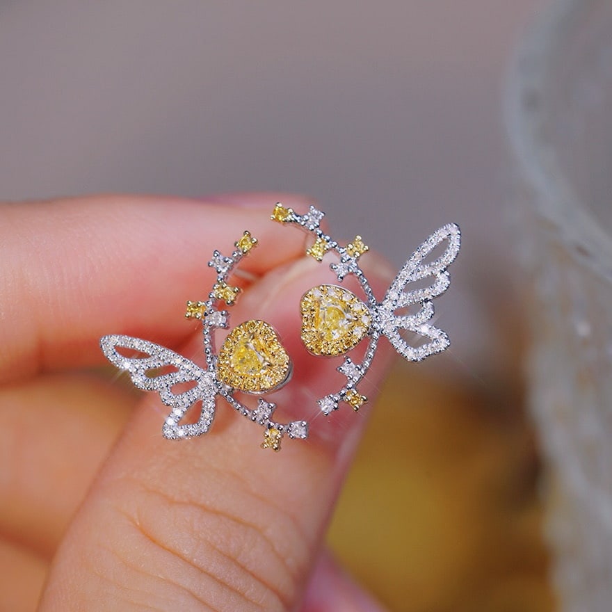 14k Gold 0.4 Ct Natural Color Diamond Earrings: Ref:231069108 // gold content:14k gold // main gemstone:diamond // shape:multiple // carat weight:0. 4ct // clarity grade:vs-si // color:color // treatment:natural // Low Estimate: 3300 Condition: