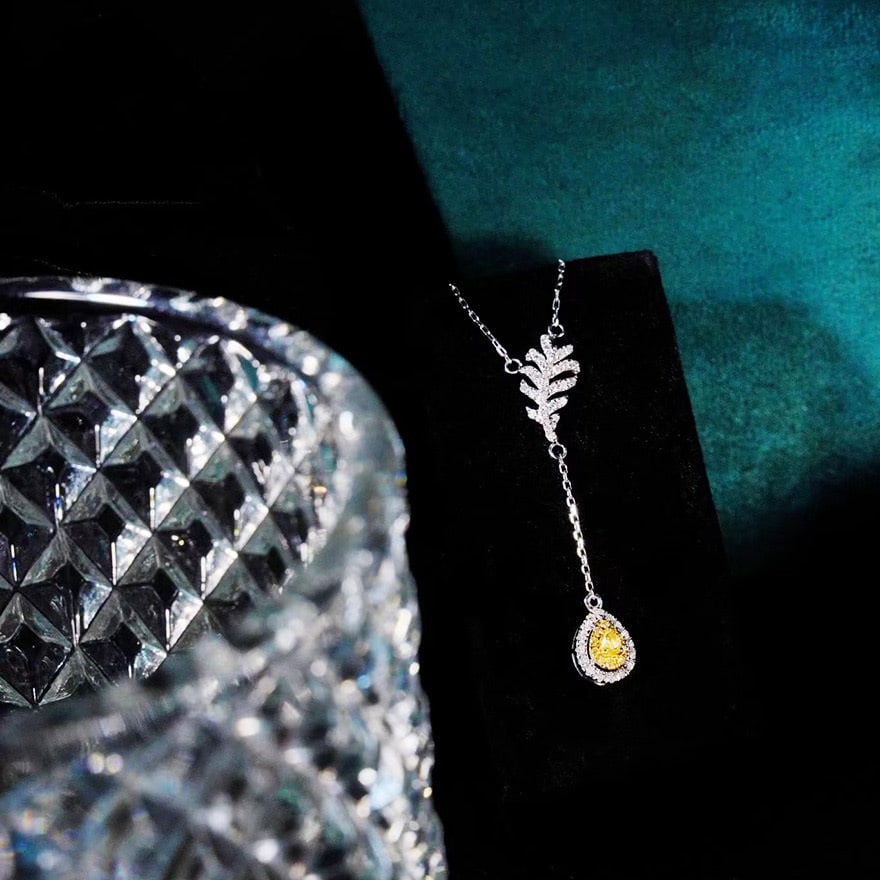 14k Gold 0.40 Ct Natural Color Diamond Necklace - 2
