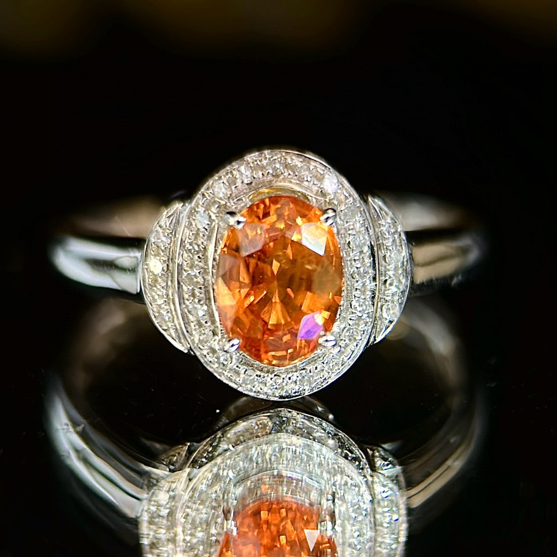 14k Gold 1.13 Ctw Natural Sapphire & Diamond Ring: Ref:231070015 // gold content:14k gold // ring size:7. 25us // // main gemstone:sapphire // shape:oval // carat weight:1. 05ct // color:orange // treatment:natural // // adjacent gemstone 2 : diamond