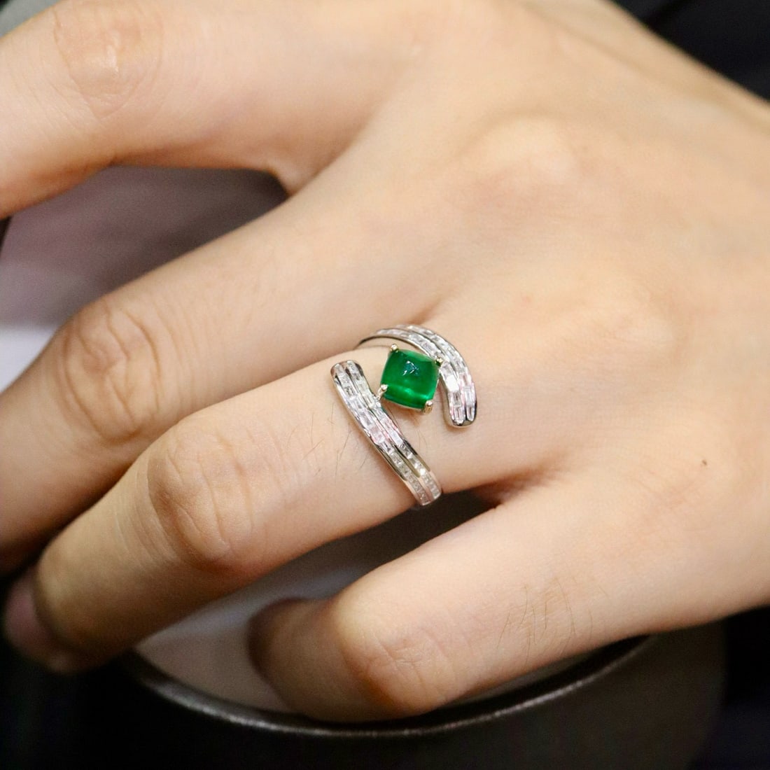 14k Gold 1.41 Ctw Vivid Green Natural Emerald & Diamond Ring - 6