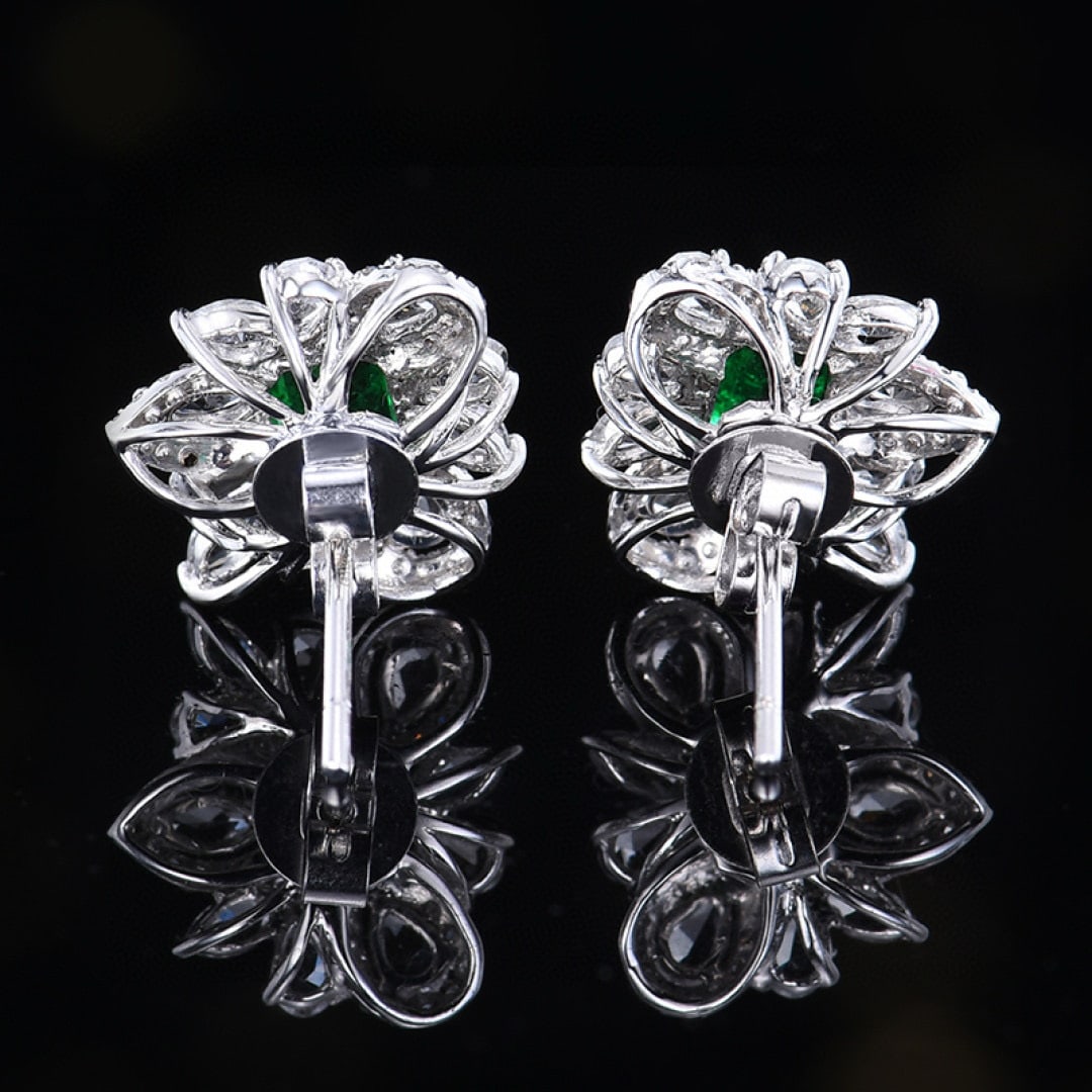 14k Gold 0.72 Ctw Vivid Green Natural Emerald & Diamond Earrings - 4