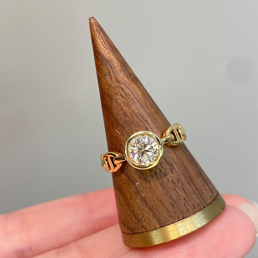 14k Gold 1 Ct Natural H Diamond Ring: Ref:231070049 // gold content:14k gold // ring size:7. 25us // // main gemstone:diamond // shape:round // carat weight:1ct // clarity grade:vs-si // color:h // treatment:natural // cut grade:g // Low