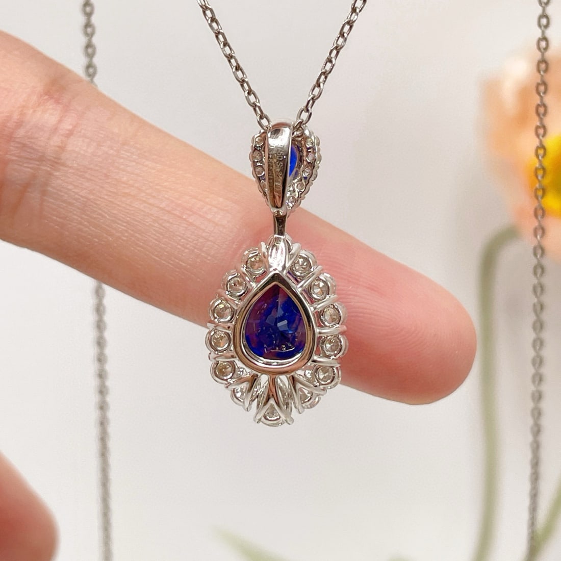 14k Gold 4.00 Ctw Vivid Blue Natural Sapphire & Diamond Pendant( Without Chain ) - 4
