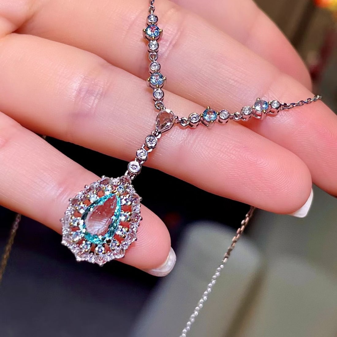 14k Gold 1.95 Ctw Natural Paraiba Tourmaline & Diamond Necklace - 3