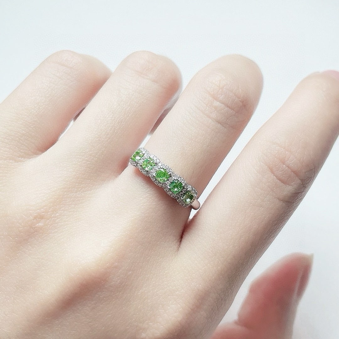 14k Gold 0.70 Ctw Natural Green Diamond & Diamond Ring - 3