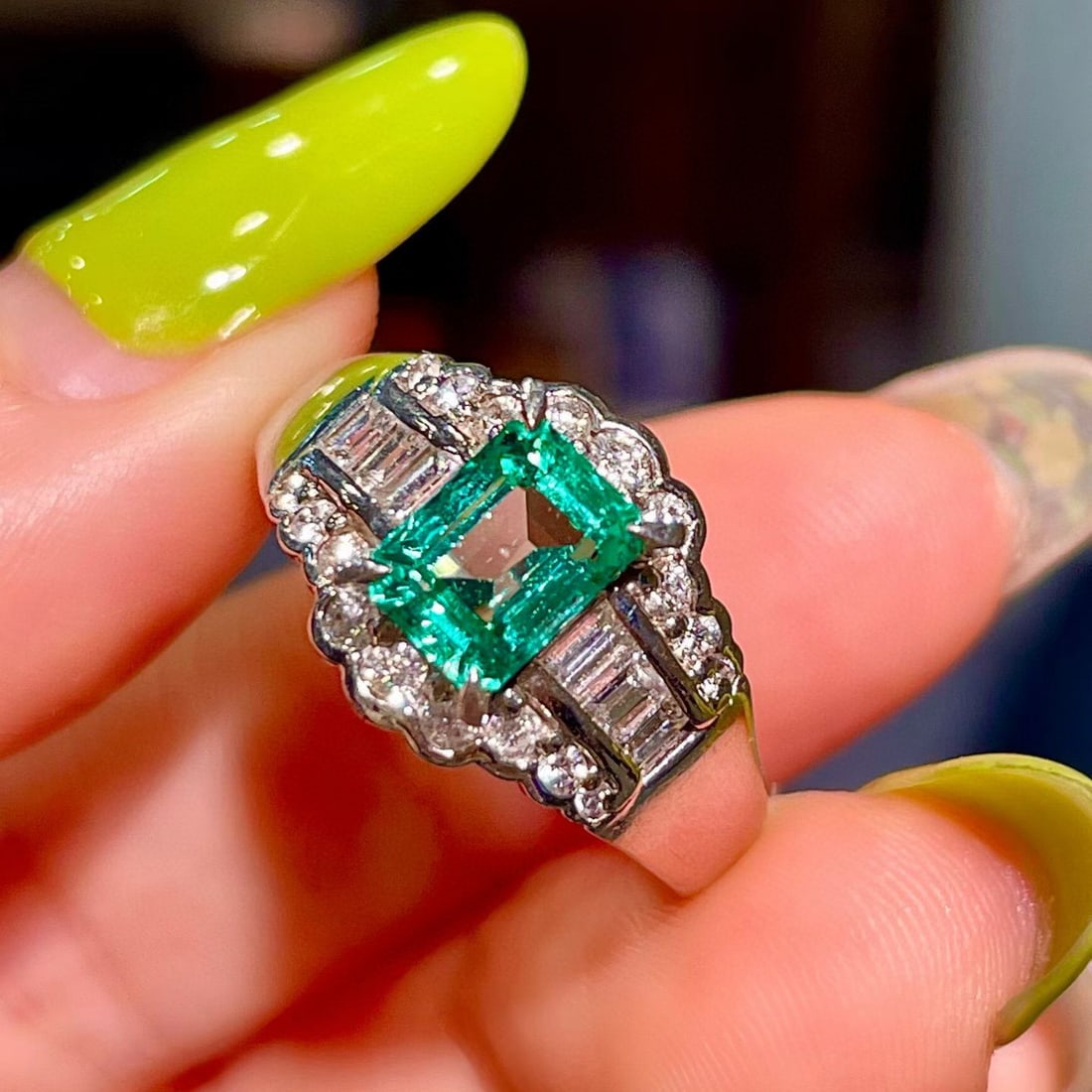 14k Gold 1.70 Ctw Natural Emerald & Diamond Ring - 3