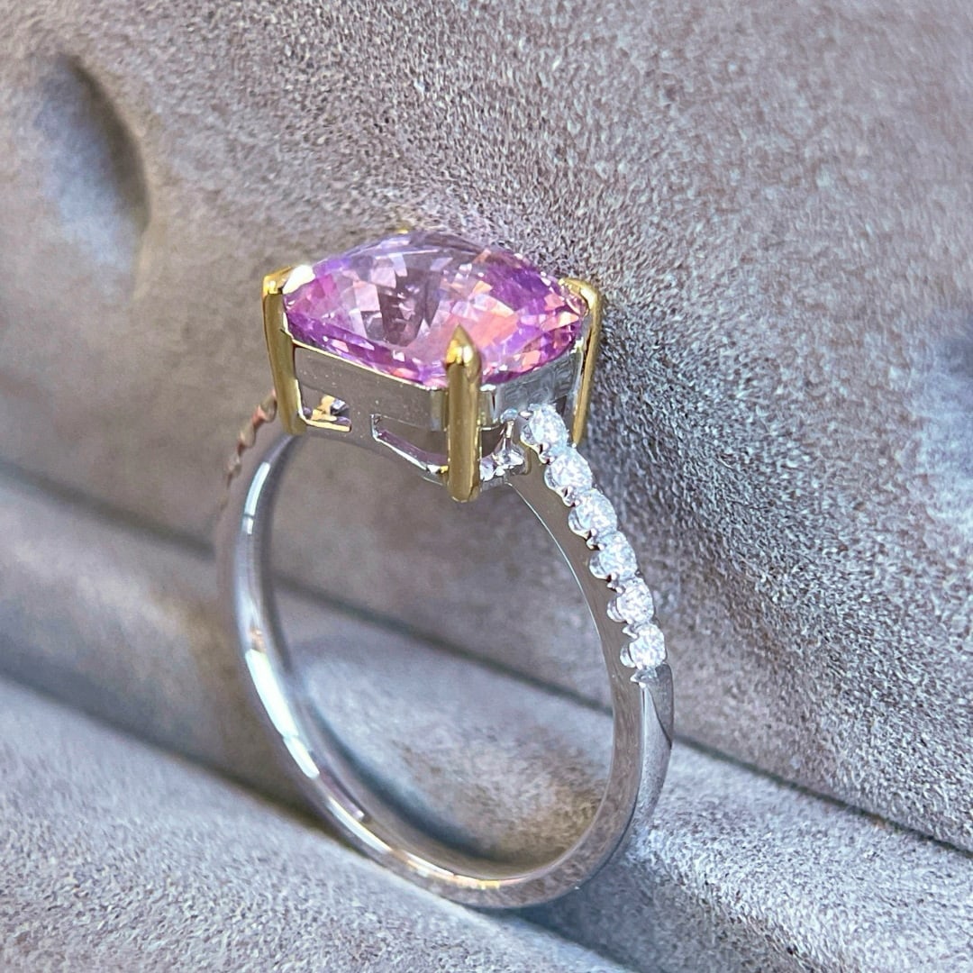 14k Gold 4.20 Ctw Natural Padparadscha Sapphire & Diamond Ring - 4