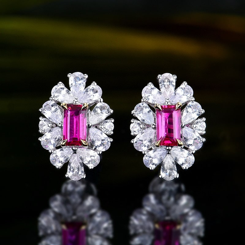 14k Gold 0.65 Ct Natural Ruby & Sapphire Earrings: Ref:231070239 // gold content:14k gold // main gemstone:ruby // shape:octagonal // carat weight:0. 65ct // color:red // treatment:natural // // adjacent gemstone 2 : sapphire // number of stones:24 //