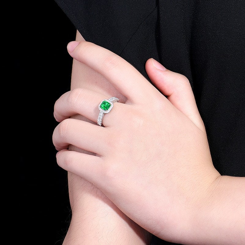 14k Gold 2.15 Ctw Vivid Green Natural Emerald & Diamond Ring - 6