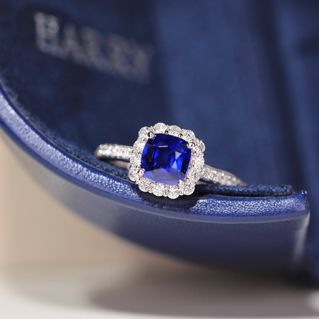 14k Gold 2.76 Ctw Natural Sapphire & Diamond Ring - 4