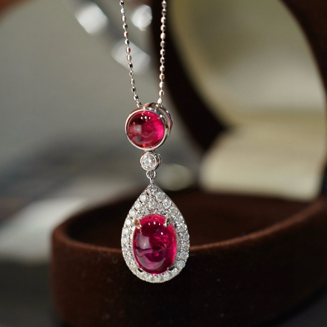 14k Gold 3.0 Ct Natural Tourmaline & Diamond Pendant( Without Chain ): Ref:231070265 // gold content:14k gold // main gemstone:tourmaline // shape:multiple // carat weight:3. 0ct // color:red // treatment:natural // // adjacent gemstone 2 : diamond // shape:round //