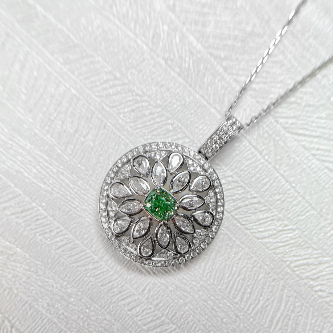 14k Gold 1.41 Ctw Natural Green Diamond & Diamond Pendant( Without Chain ): Ref:231070308 // gold content:14k gold // main gemstone:green diamond // shape:cushion // carat weight:0. 50ct // color:green // treatment:natural // // adjacent gemstone 2 : diamond //