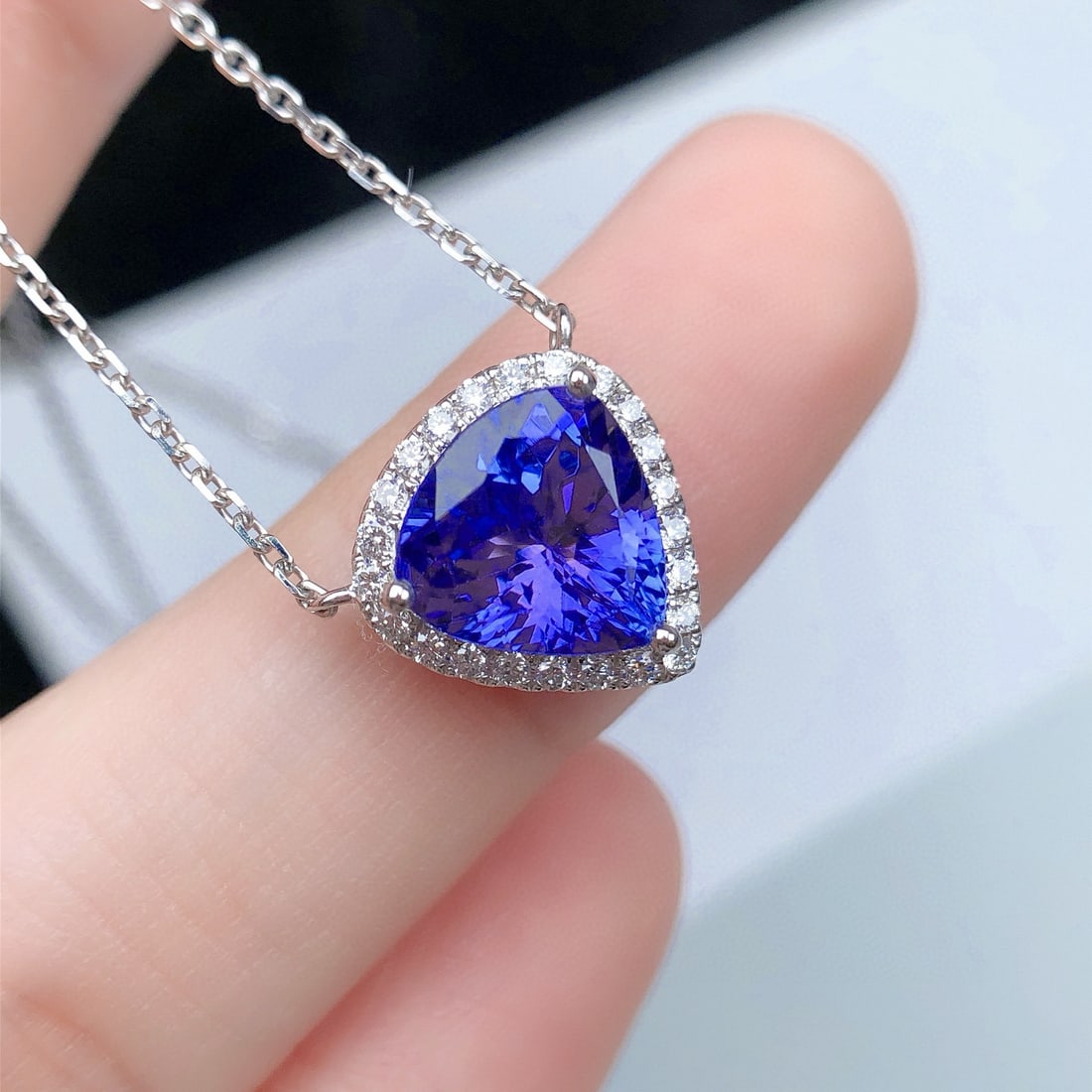 14k Gold 2.72 Ctw Natural Tanzanite & Diamond Necklace - 3