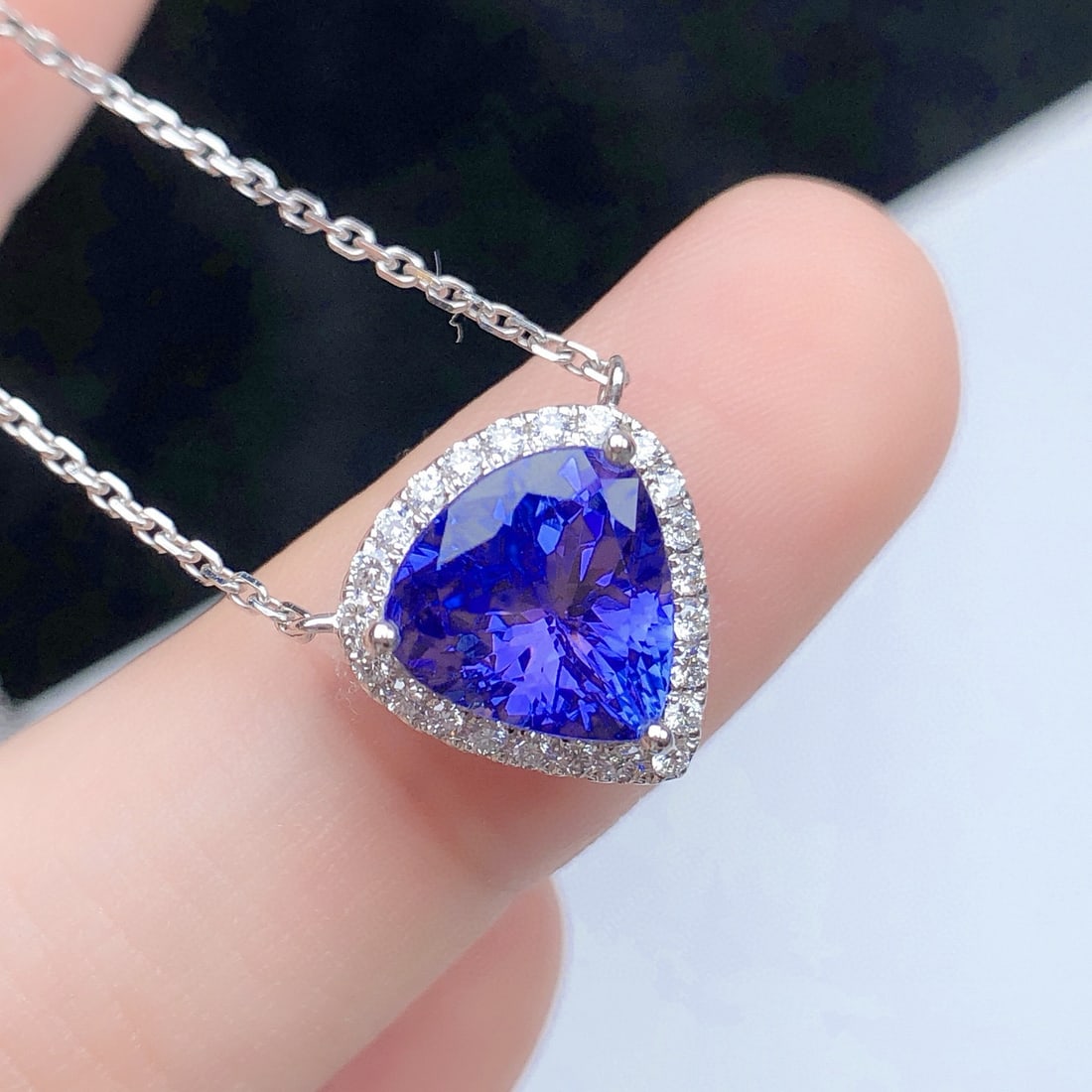 14k Gold 2.72 Ctw Natural Tanzanite & Diamond Necklace - 5