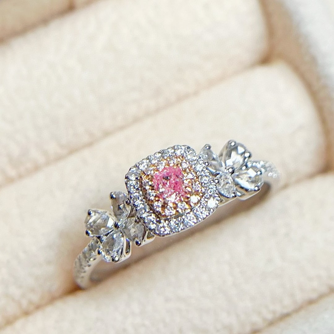 14k Gold 0.62 Ctw Natural Pink Diamond & Diamond Ring: Ref:231070322 // gold content:14k gold // ring size:7. 25us // // main gemstone:pink diamond // shape:cushion // carat weight:0. 15ct // color:pink // treatment:natural // // adjacent gemstone 2 : dia