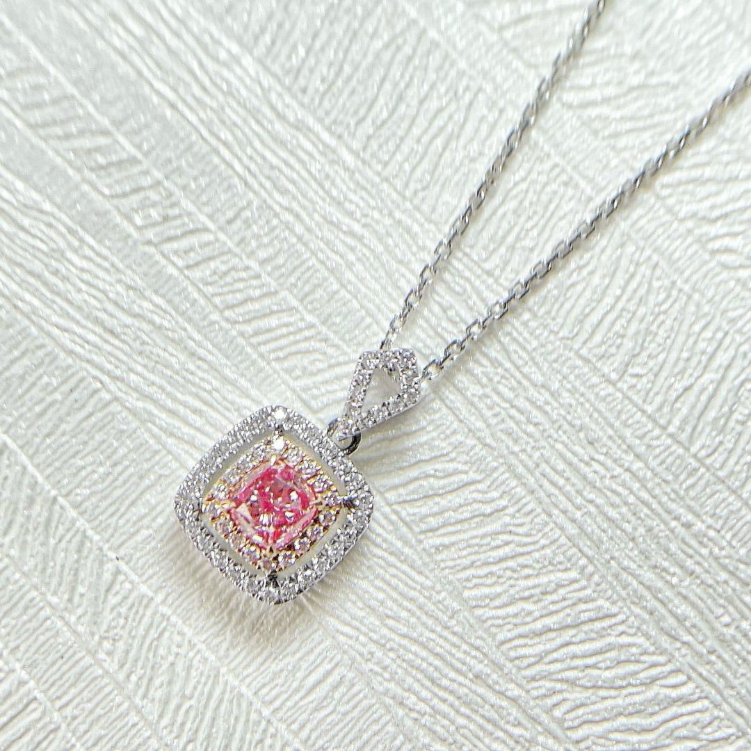 14k Gold 0.74 Ctw Natural Pink Diamond & Diamond Pendant( Without Chain ): Ref:231070338 // gold content:14k gold // main gemstone:pink diamond // shape:cushion // carat weight:0. 57ct // color:pink // treatment:natural // // adjacent gemstone 2 : diamond // shape:round // c