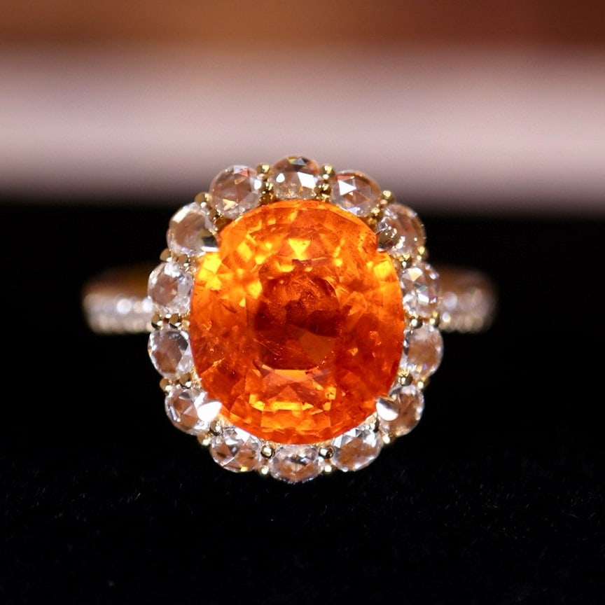 14k Gold 6.28 Ct Natural Spessartine & Diamond Ring: Ref:231070355 // gold content:14k gold // ring size:7. 25us // // main gemstone:spessartine // shape:oval // carat weight:6. 28ct // color:orange // treatment:natural // // adjacent gemstone 2 : diamo