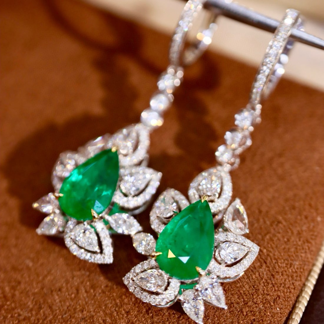 14k Gold 5.30 Ctw Vivid Green Natural Emerald & Diamond Earrings - 2