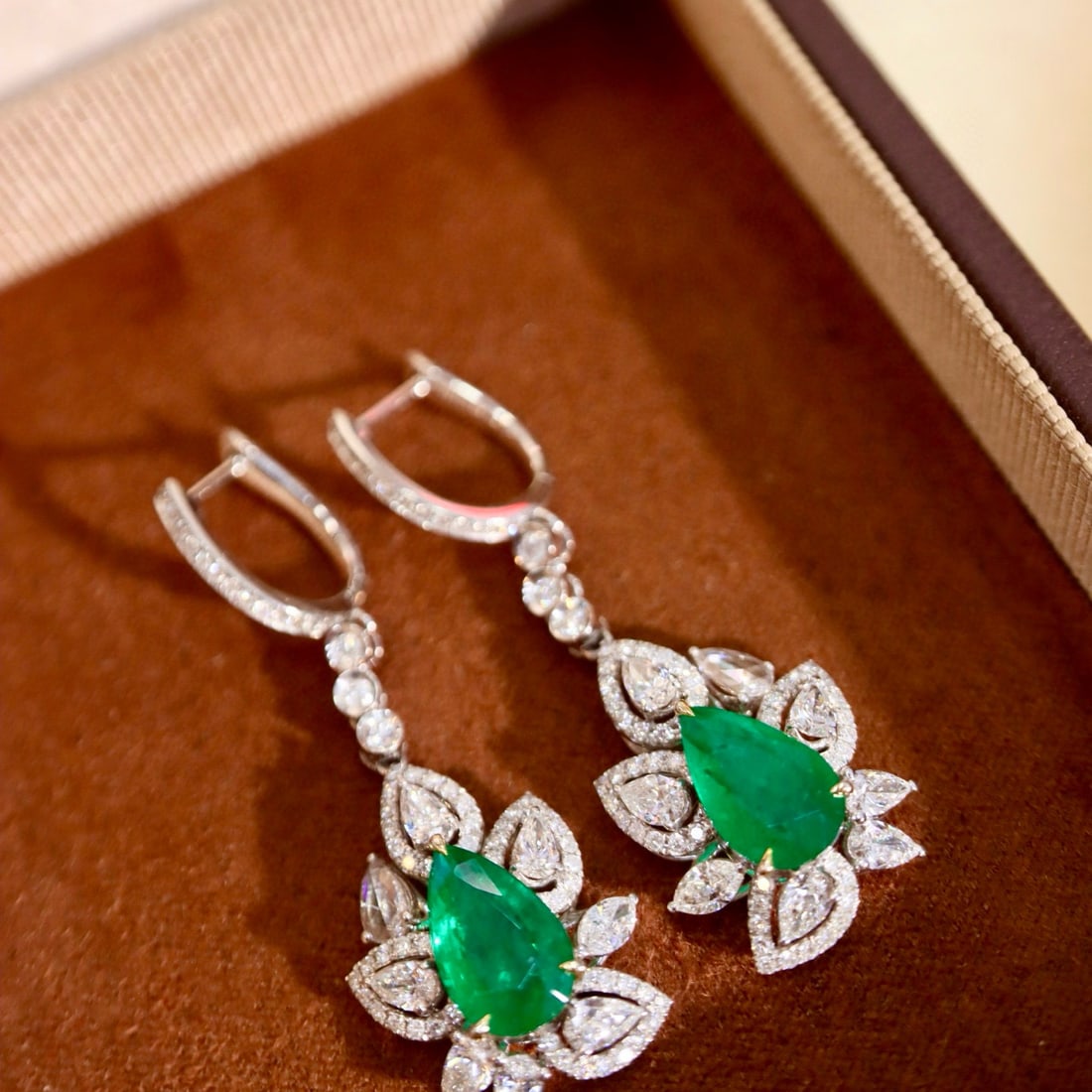 14k Gold 5.30 Ctw Vivid Green Natural Emerald & Diamond Earrings - 3