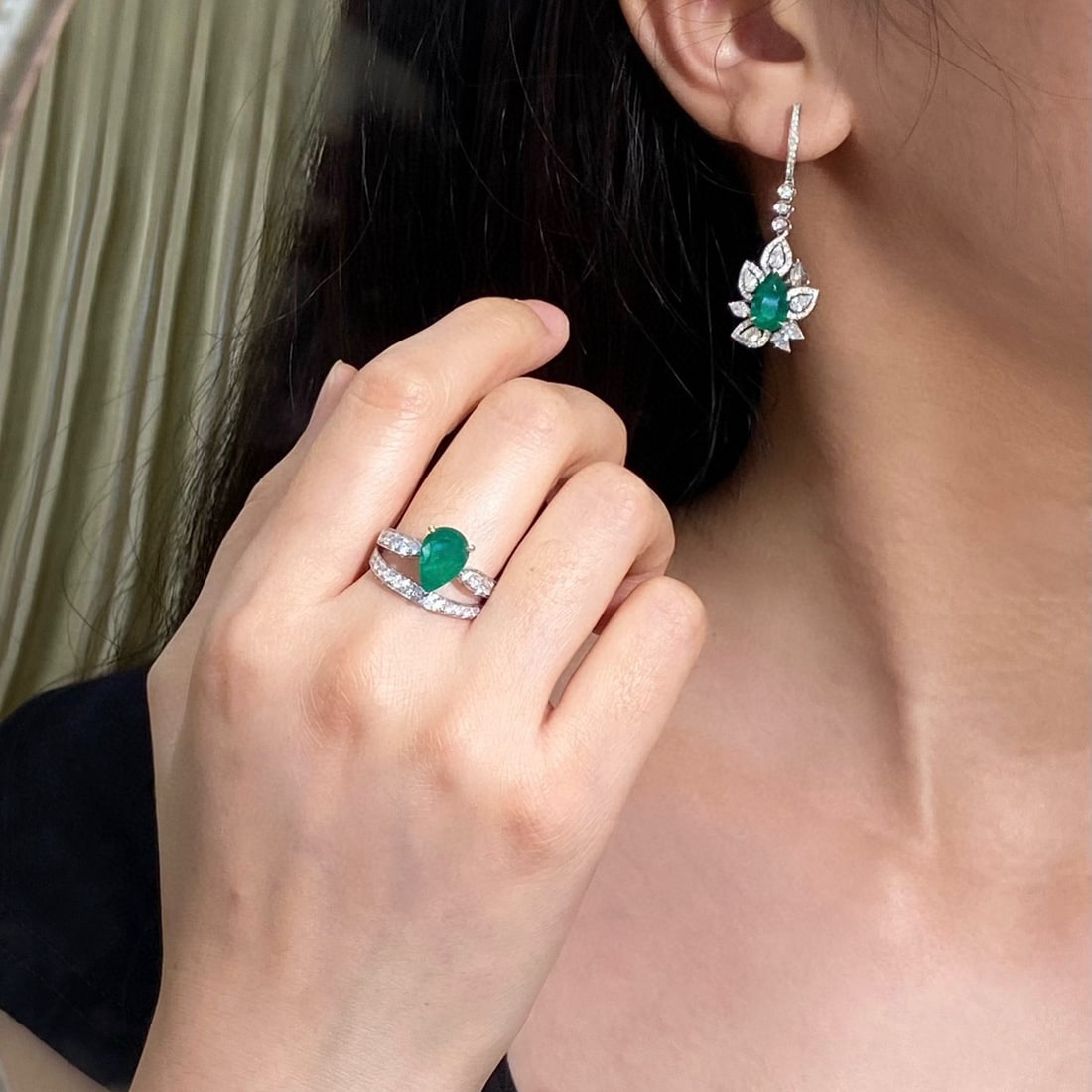 14k Gold 5.30 Ctw Vivid Green Natural Emerald & Diamond Earrings - 6