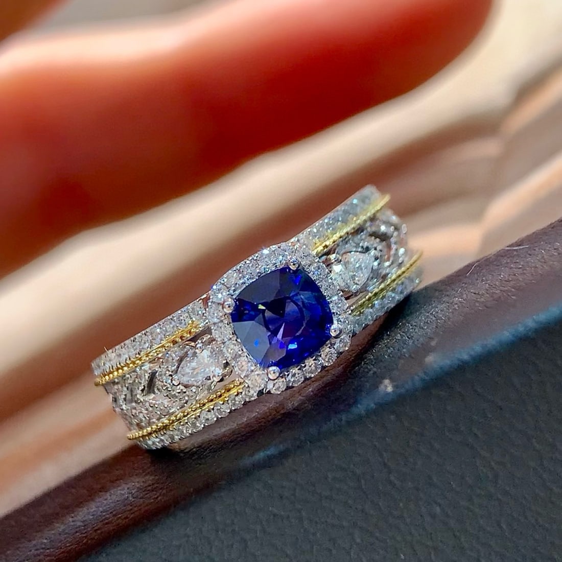 14k Gold 1.00 Ctw Natural Sapphire & Diamond Ring - 2