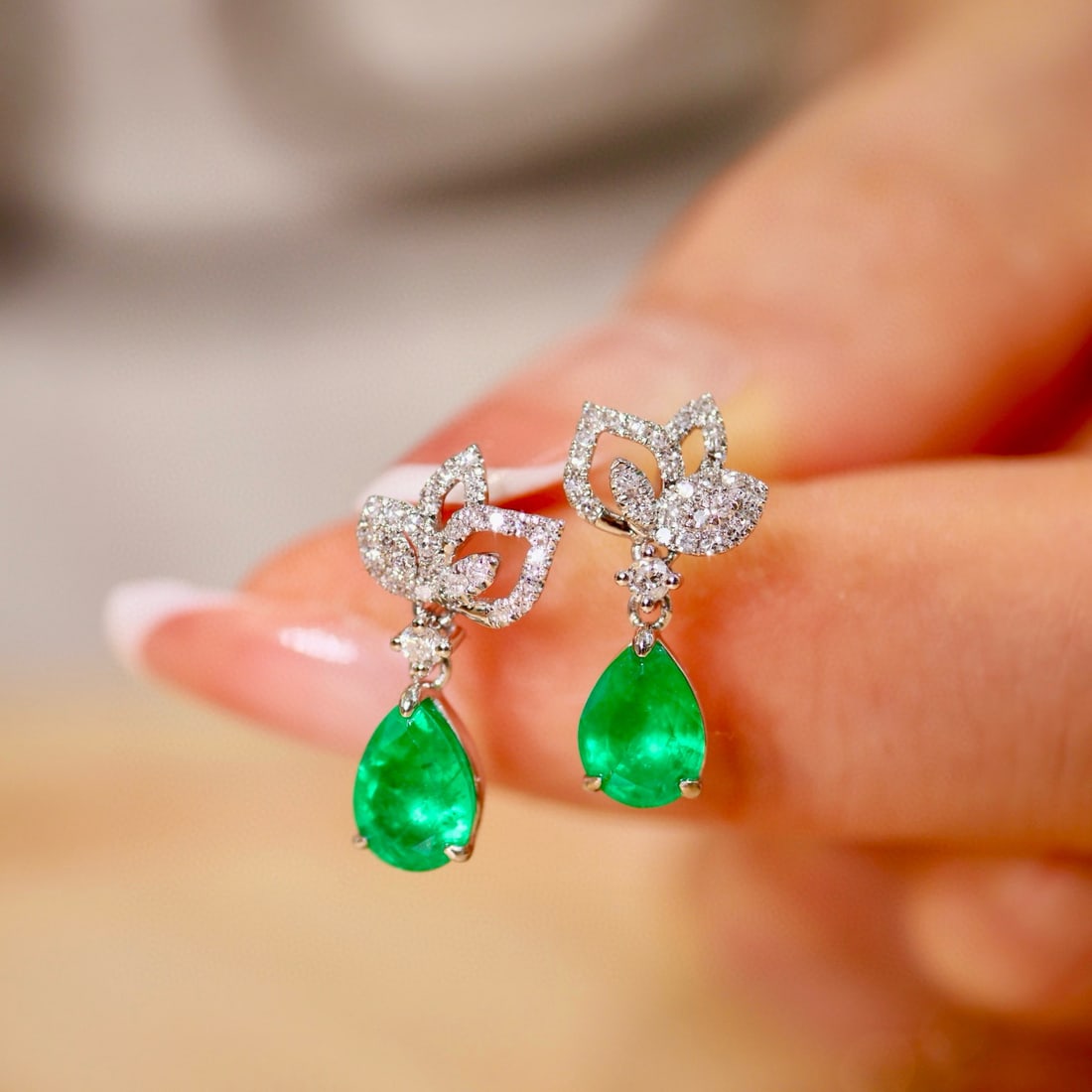 14k Gold 1.59 Ctw Vivid Green Natural Emerald & Diamond Earrings - 2