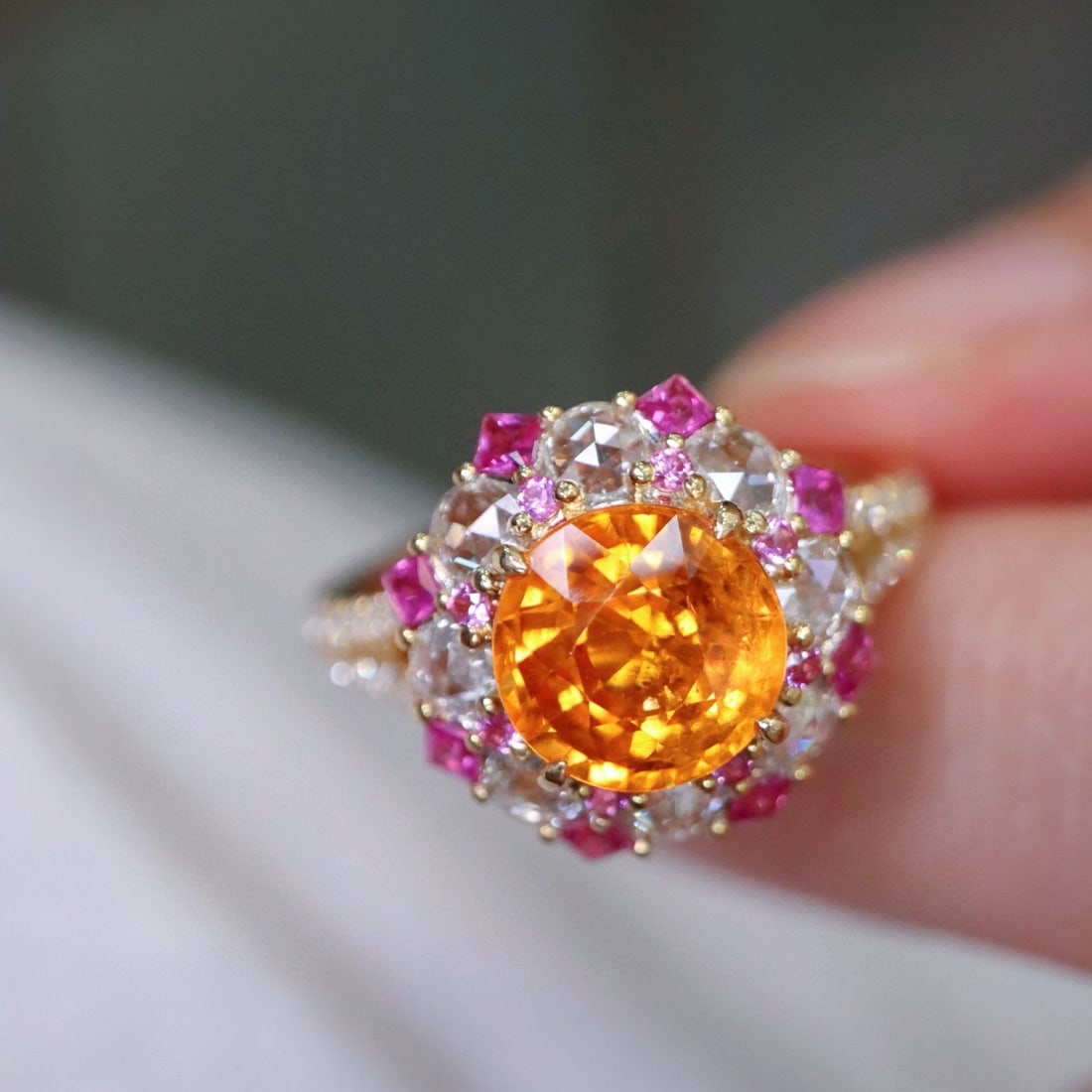 14k Gold 2.89 Ctw Natural Spessartine & Diamond Ring: Ref:231070402 // gold content:14k gold // ring size:7. 25us // // main gemstone:spessartine // shape:round // carat weight:2. 40ct // color:orange // treatment:natural // cut grade:g // // adjacent