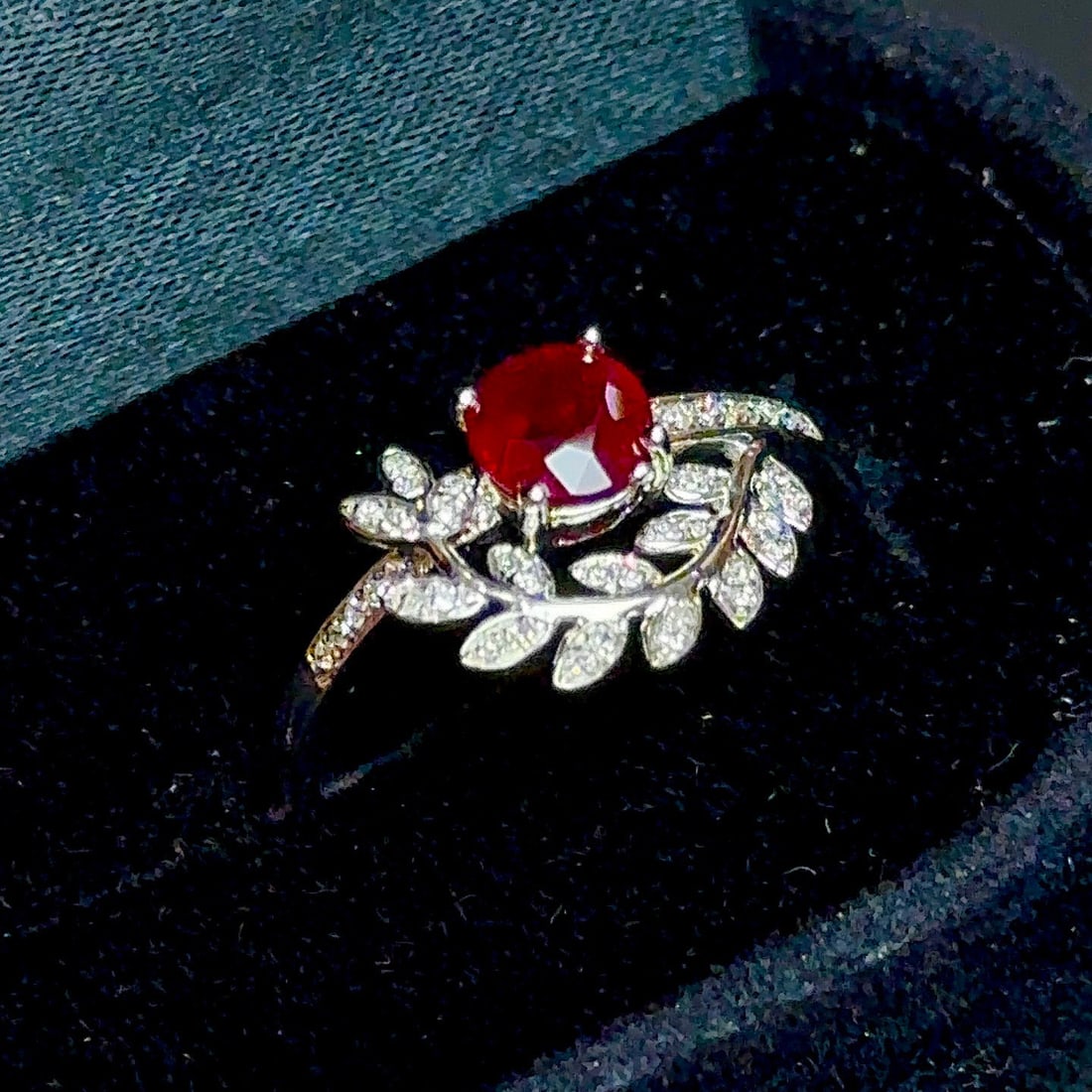 14k Gold 0.8 Ct Natural Ruby & Diamond Ring - 4