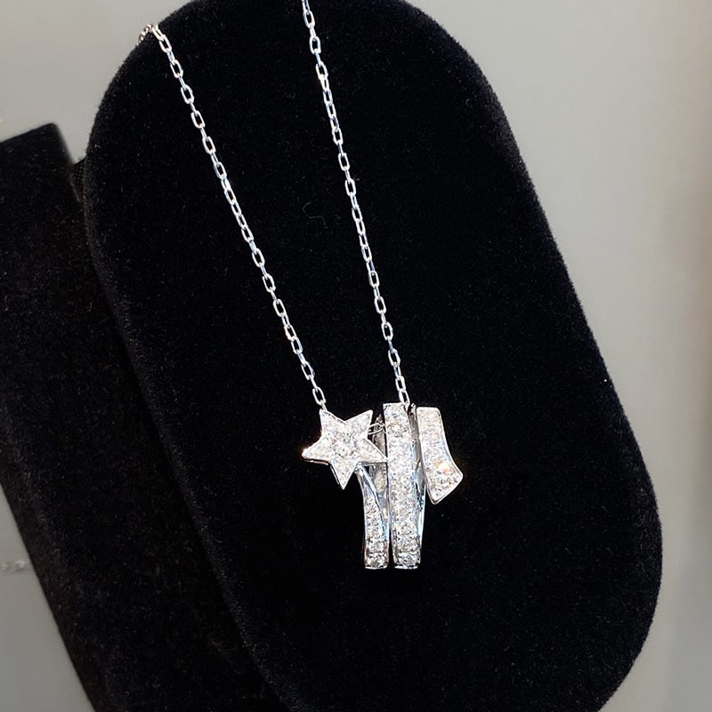 14k Gold 0.38 Ct Natural H Diamond Pendant( Without Chain ): Ref:231070417 // gold content:14k gold // main gemstone:diamond // shape:round // carat weight:0. 38ct // clarity grade:vs-si // color:h // treatment:natural // cut grade:g // Low Estimate: 2400