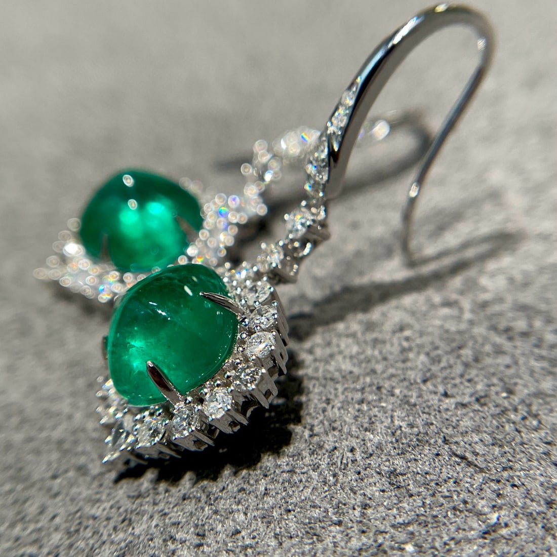 14k Gold 5.14 Ct Vivid Green Natural Emerald & Diamond Earrings - 3