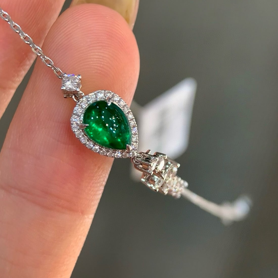 14k Gold 0.93 Ctw Vivid Green Natural Emerald & Diamond Bracelet - 2