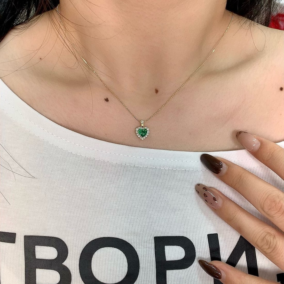 14k Gold 1.05 Ctw Vivid Green Natural Emerald & Diamond Pendant( Without Chain ) - 4