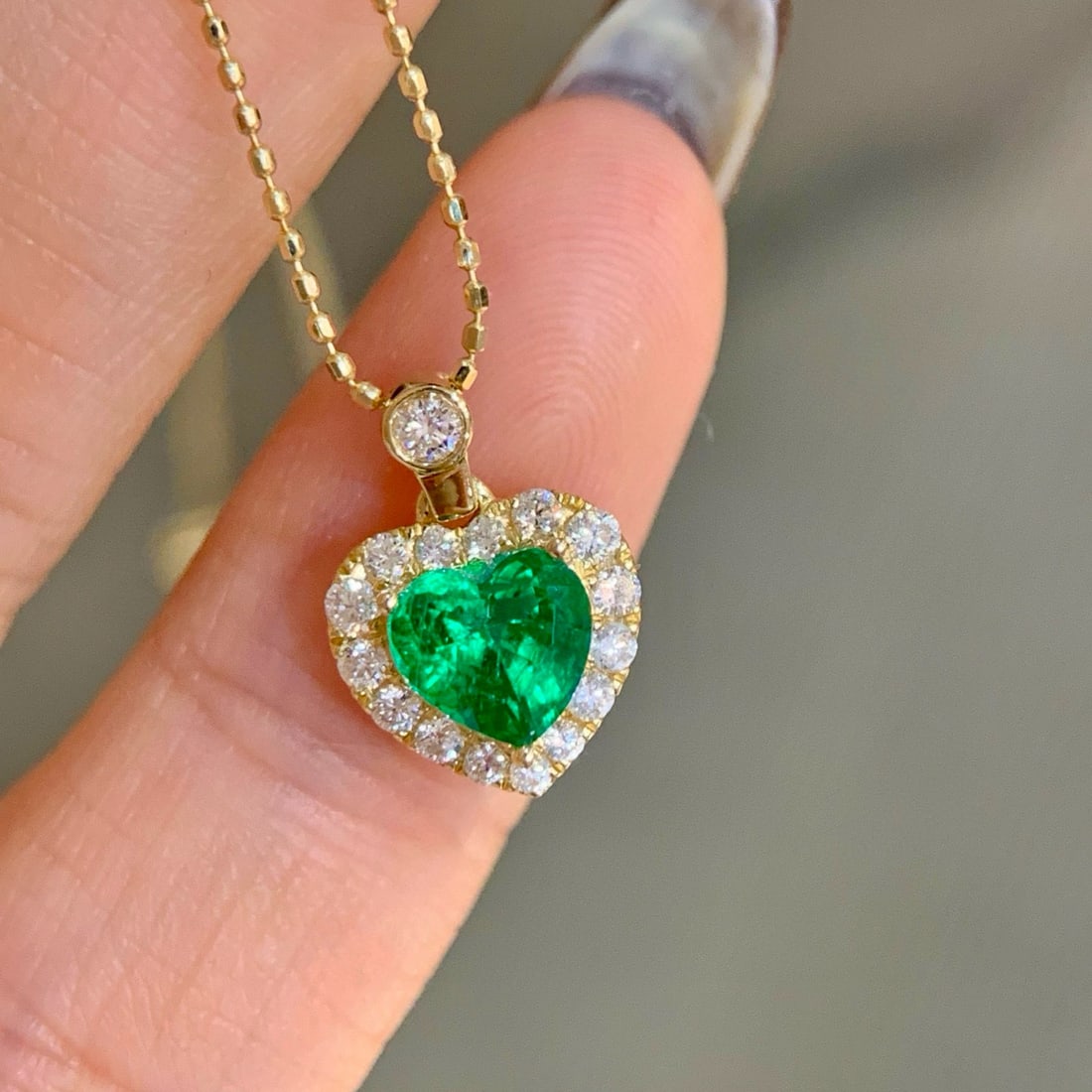 14k Gold 1.05 Ctw Vivid Green Natural Emerald & Diamond Pendant( Without Chain ) - 5