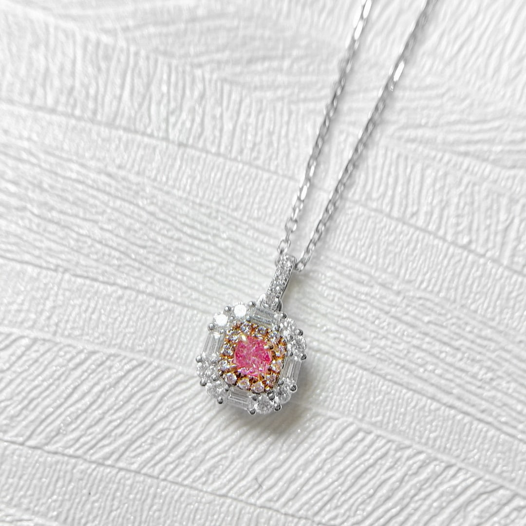 14k Gold 0.32 Ctw Natural Pink Diamond & Diamond Necklace: Ref:231070437 // gold content:14k gold // main gemstone:pink diamond // shape:cushion // carat weight:0. 10ct // color:pink // treatment:natural // // adjacent gemstone 2 : diamond // shape:multiple