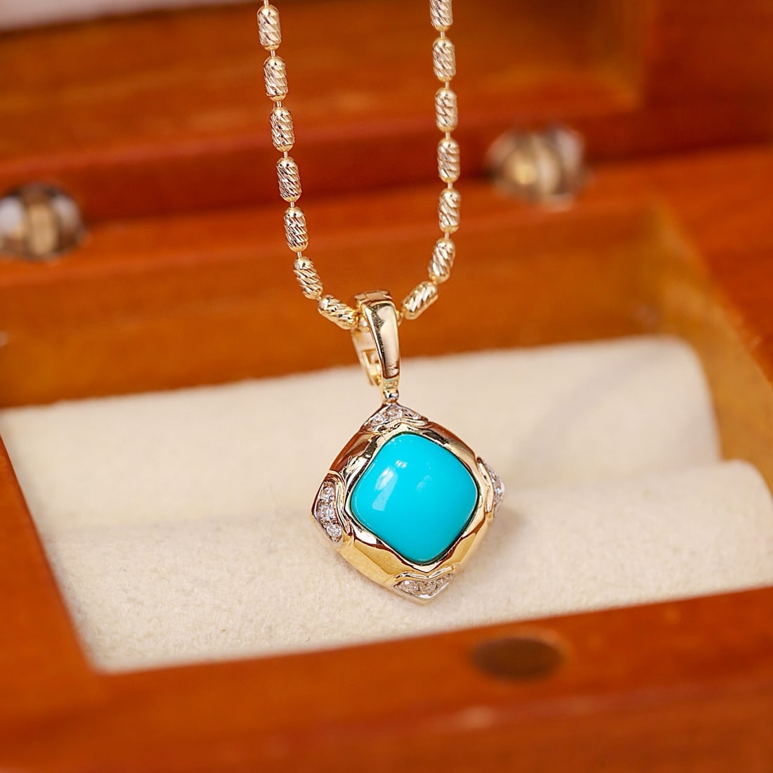 14k Gold 0.94 Ctw Natural Blue Turquoise & Diamond Pendant( Without Chain ): Ref:231071046 // gold content:14k gold // main gemstone:blue turquoise // shape:cushion // carat weight:0. 9ct // color:blue // treatment:natural // // adjacent gemstone 2 : diamond // shape:round //