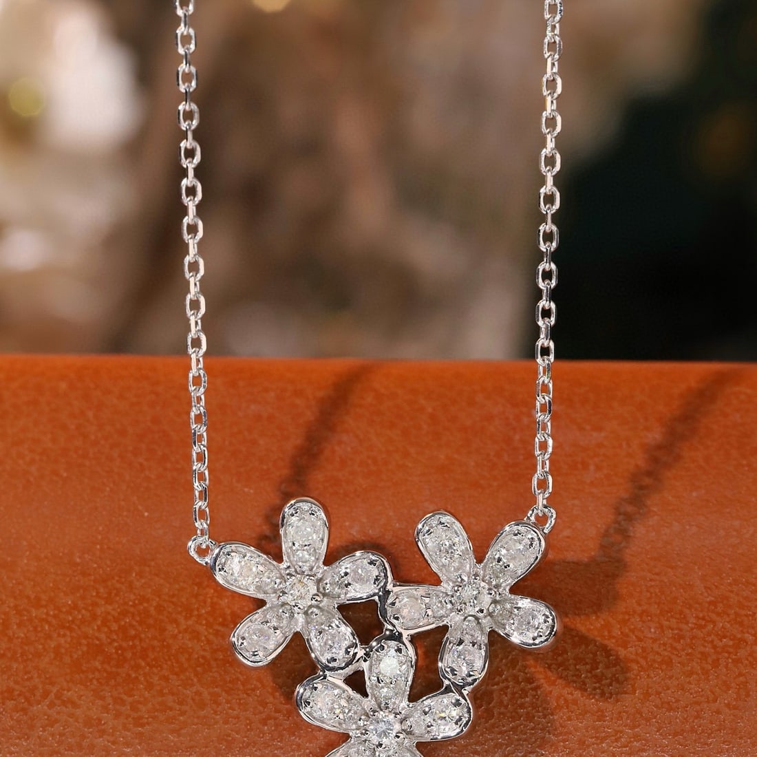 14k Gold 0.4 Ct Natural H Diamond Necklace: Ref:231071069 // gold content:14k gold // main gemstone:diamond // shape:round // carat weight:0. 4ct // clarity grade:vs-si // color:h // treatment:natural // cut grade:g // Condition: New Low