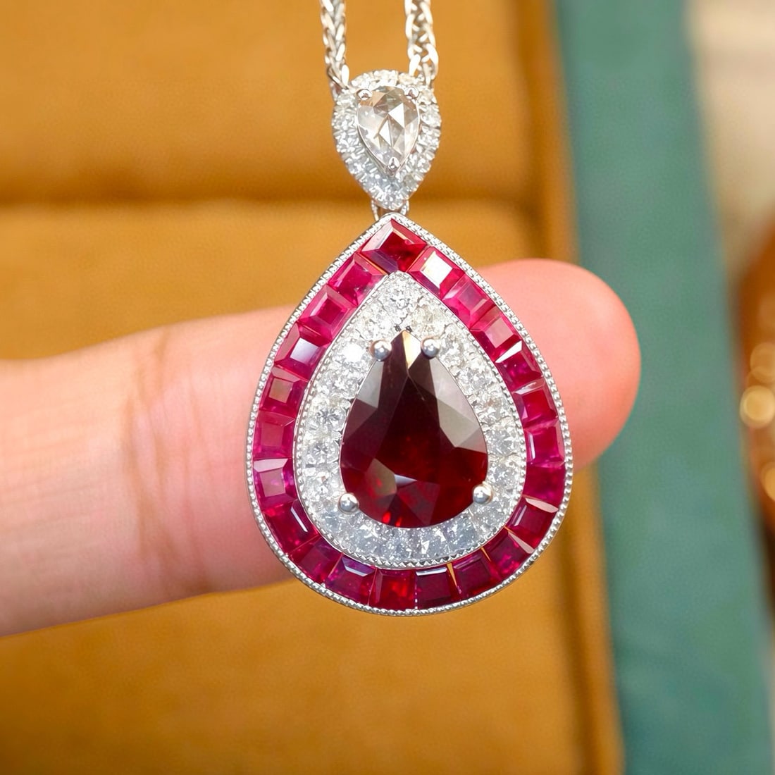 14k Gold 2.55 Ctw Natural Ruby & Ruby Pendant( Without Chain ): Ref:231071126 // gold content:14k gold // main gemstone:ruby // shape:pear // carat weight:1. 3ct // color:pigeonblood red // treatment:natural // // adjacent gemstone 2 : ruby // shape:square //
