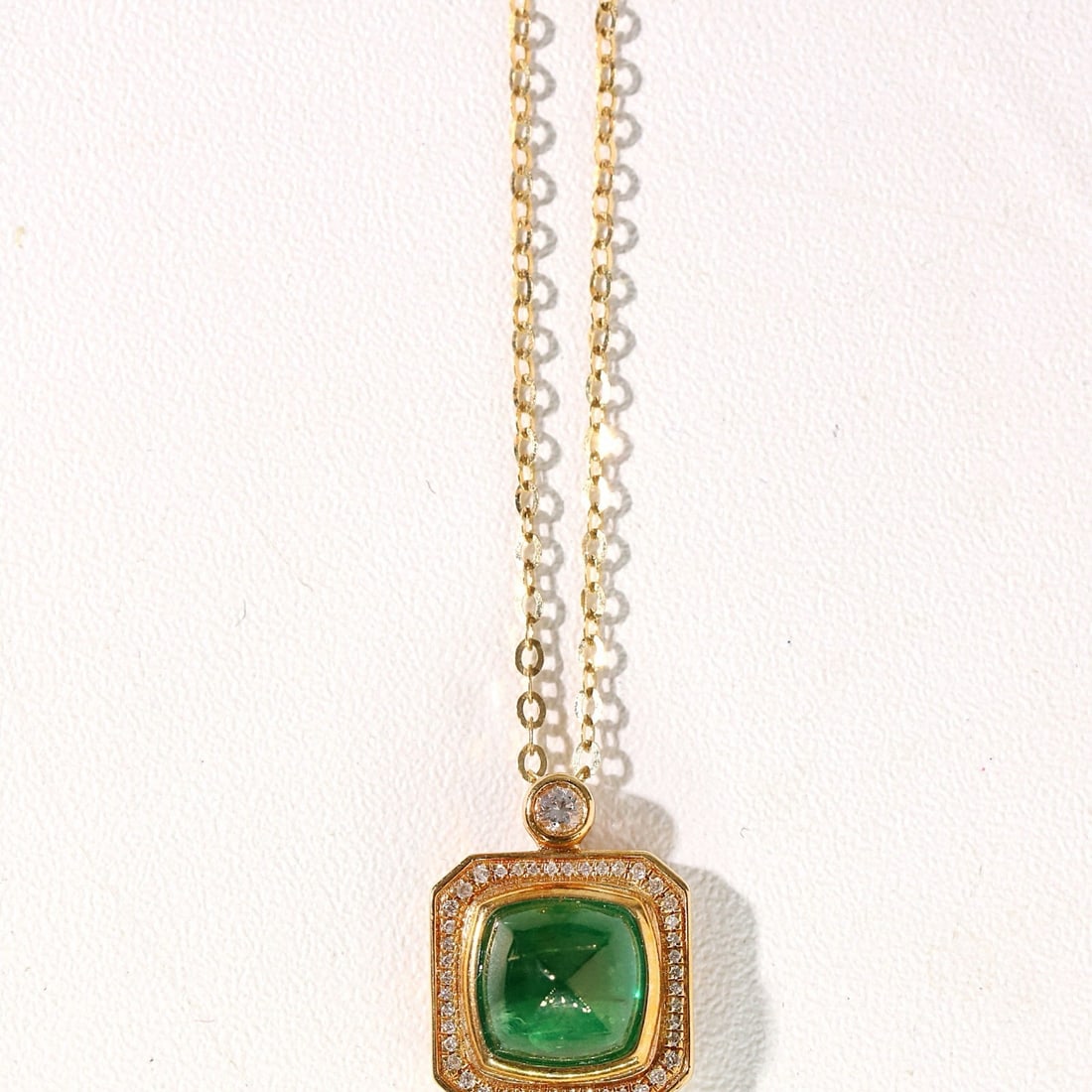 14k Gold 1.66 Ctw Vivid Green Natural Emerald & Diamond Necklace - 4